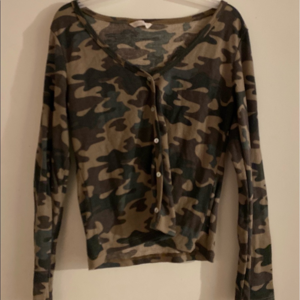 camp wide neck long sleeve tee
